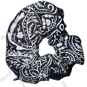 Bandana print black zipper hair scrunchie hand made USA portrait cotton blend